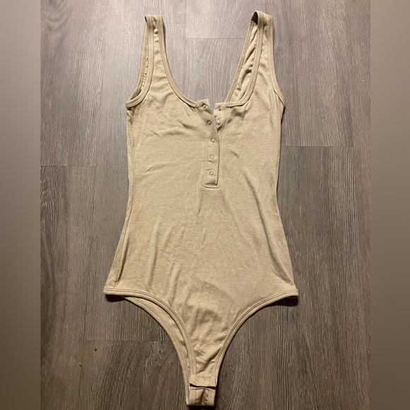 Tops - Bodysuit